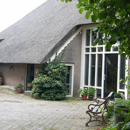 Bij Ons Op 20 Bed & Breakfast Nijeveen Eksteriør bilde